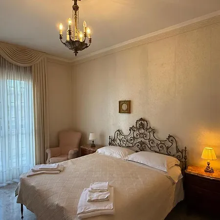 Casa Di Pietrina - Large Apartament Neapol